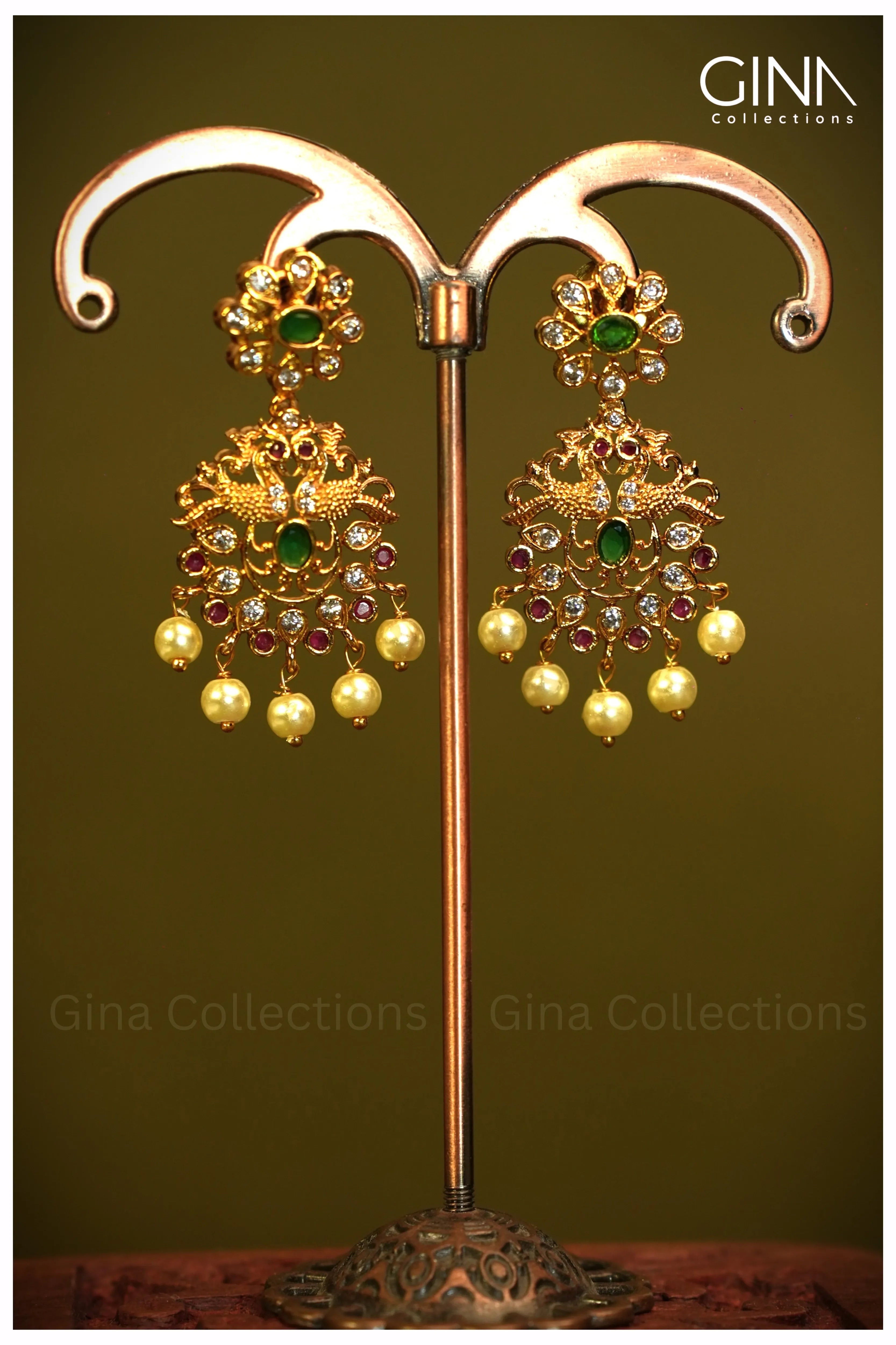 Attigai with Pearl Drops Necklace