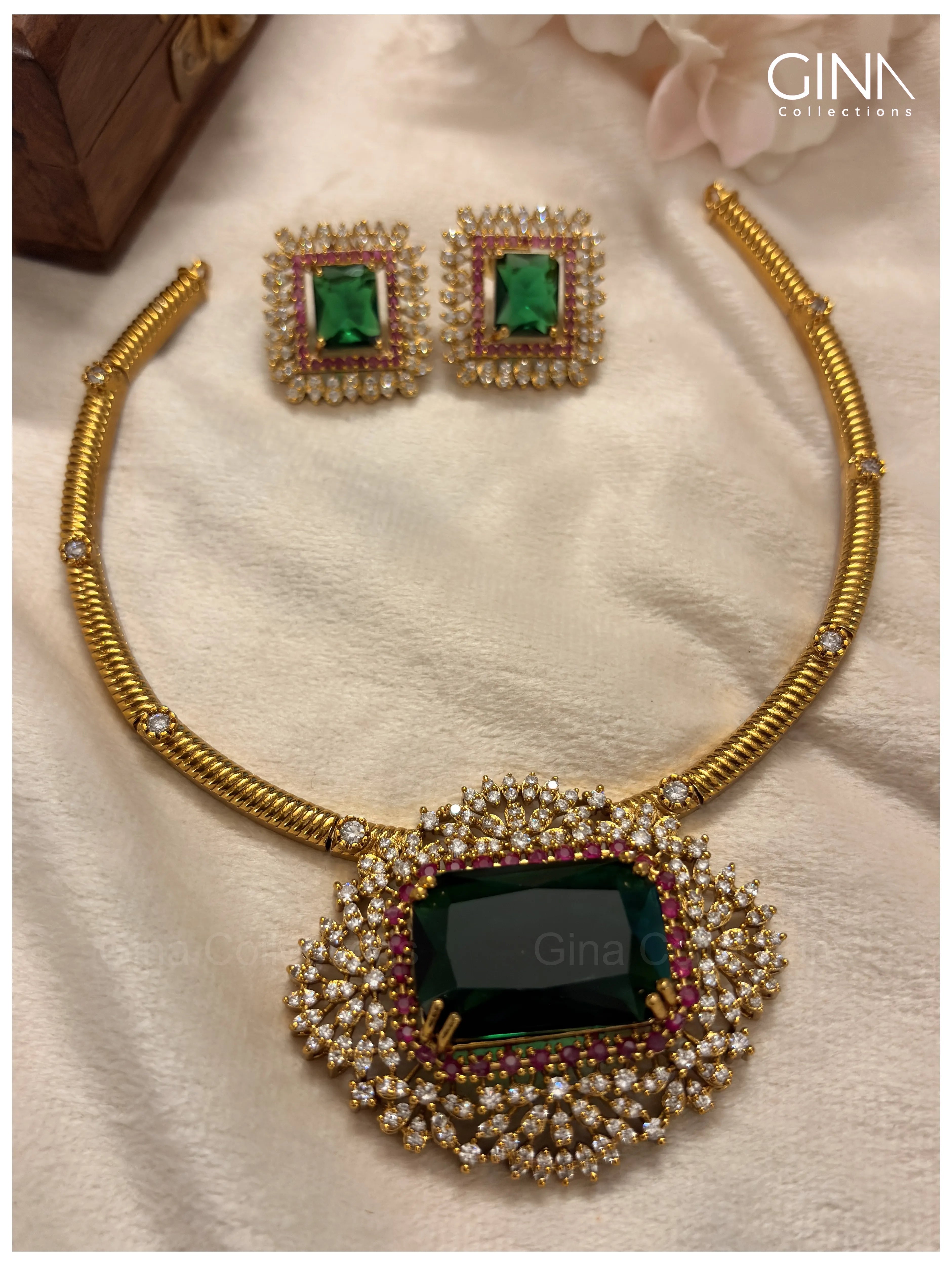 Gold Plated Hasli with Dominant Emerald Pendant
