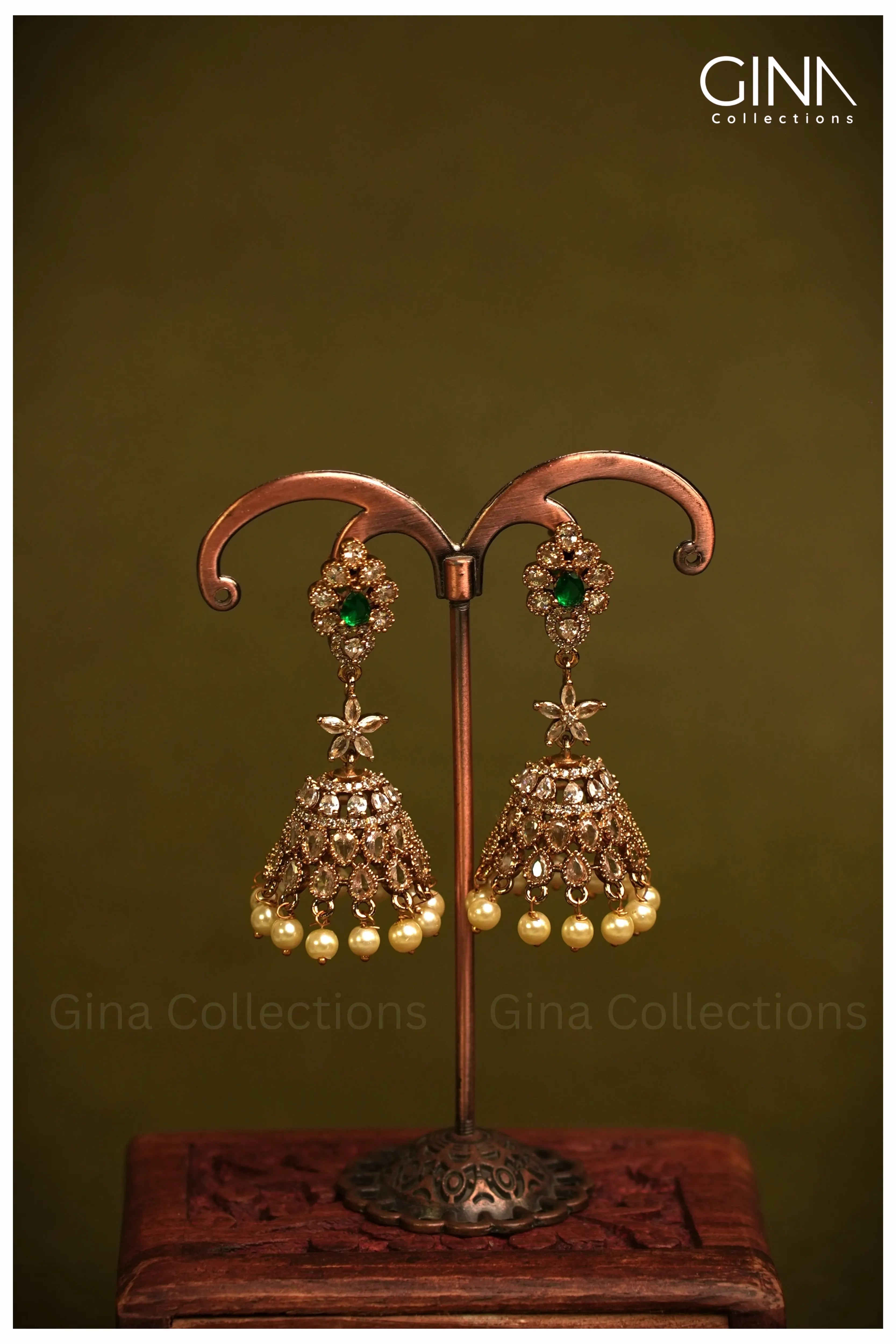 Star Jumka with Emerald and Pearls