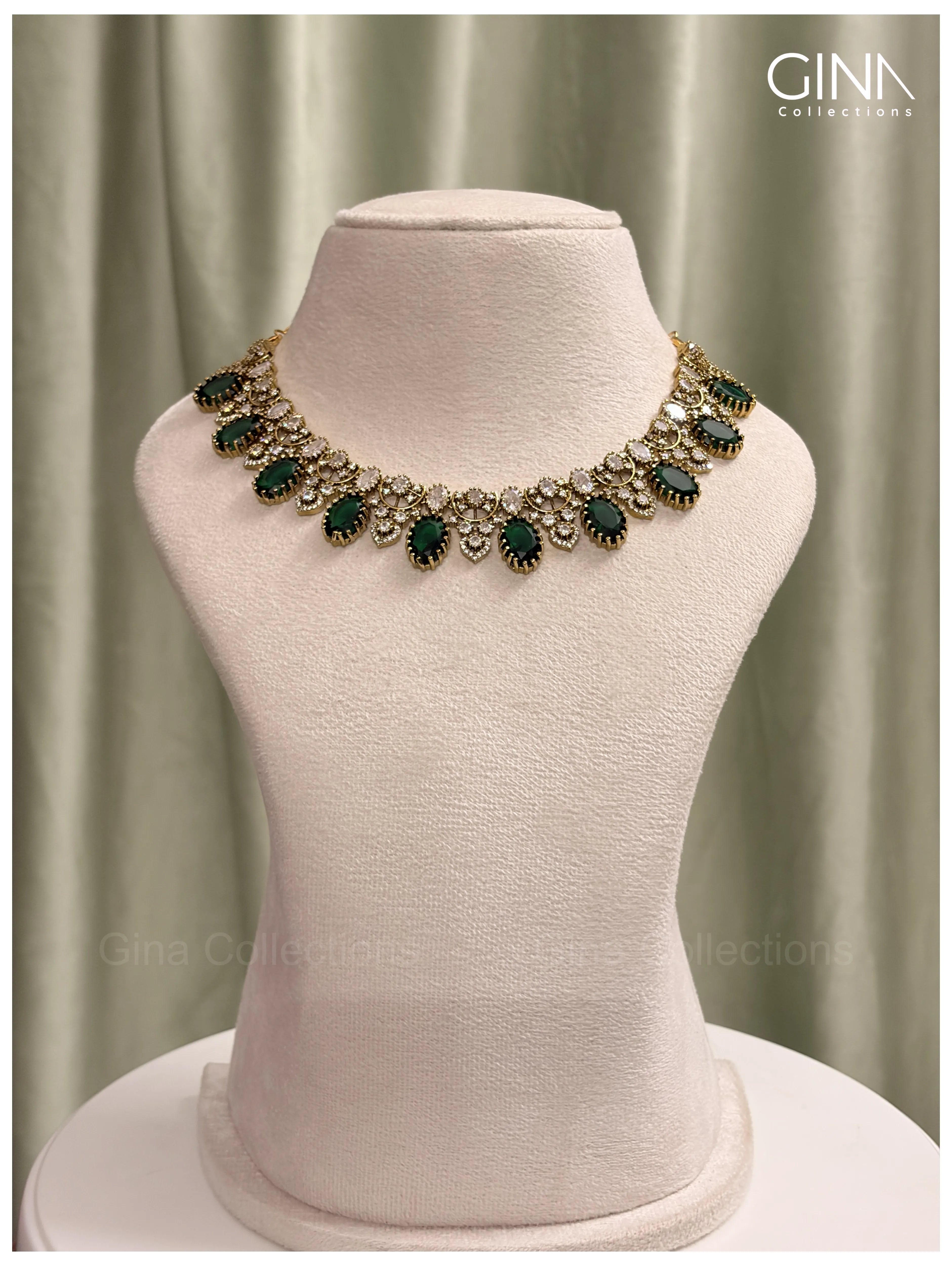 Sparkling Premiuim Emerald Necklace and Earrings Set