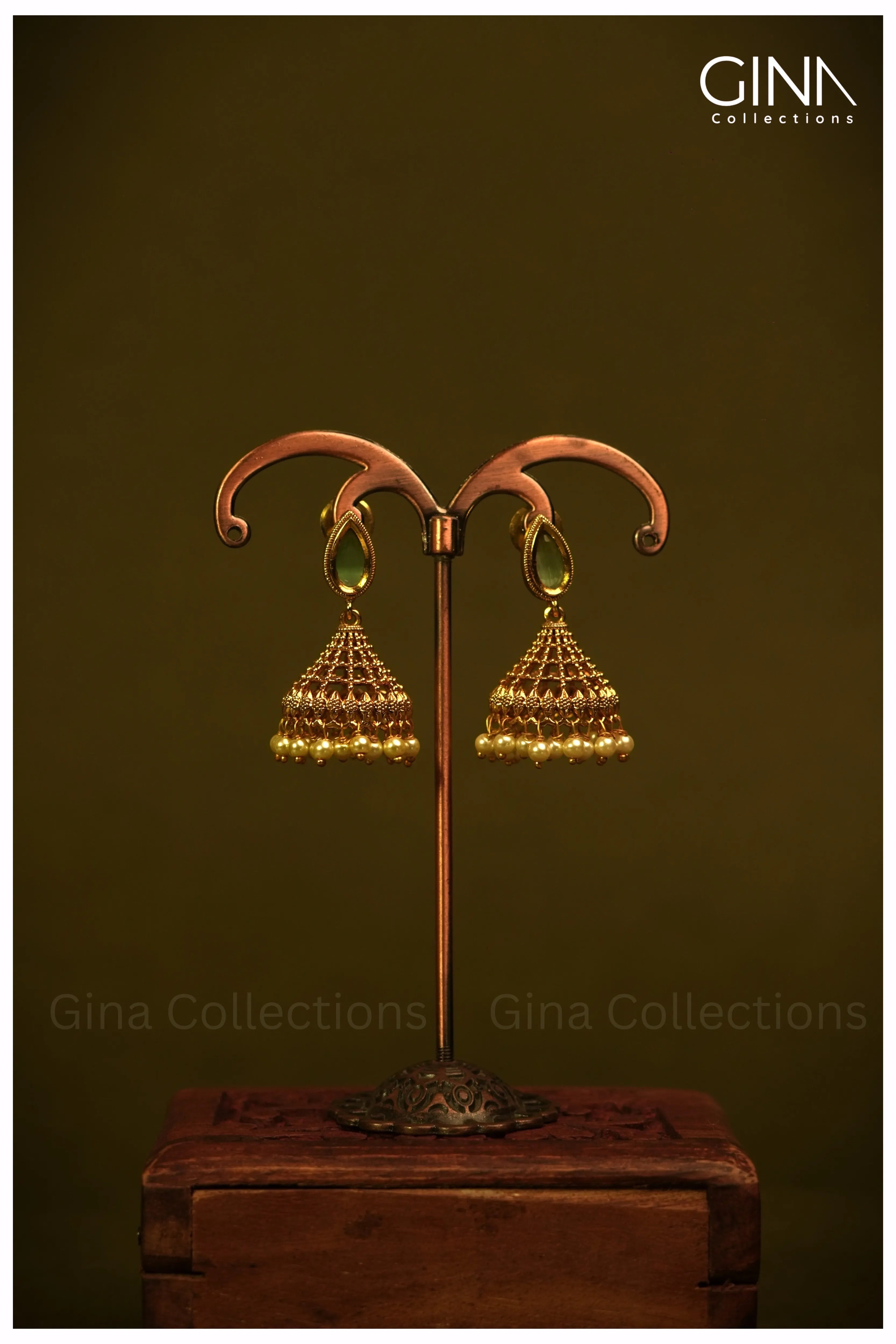 Gold Plated Green Stone studded Necklace
