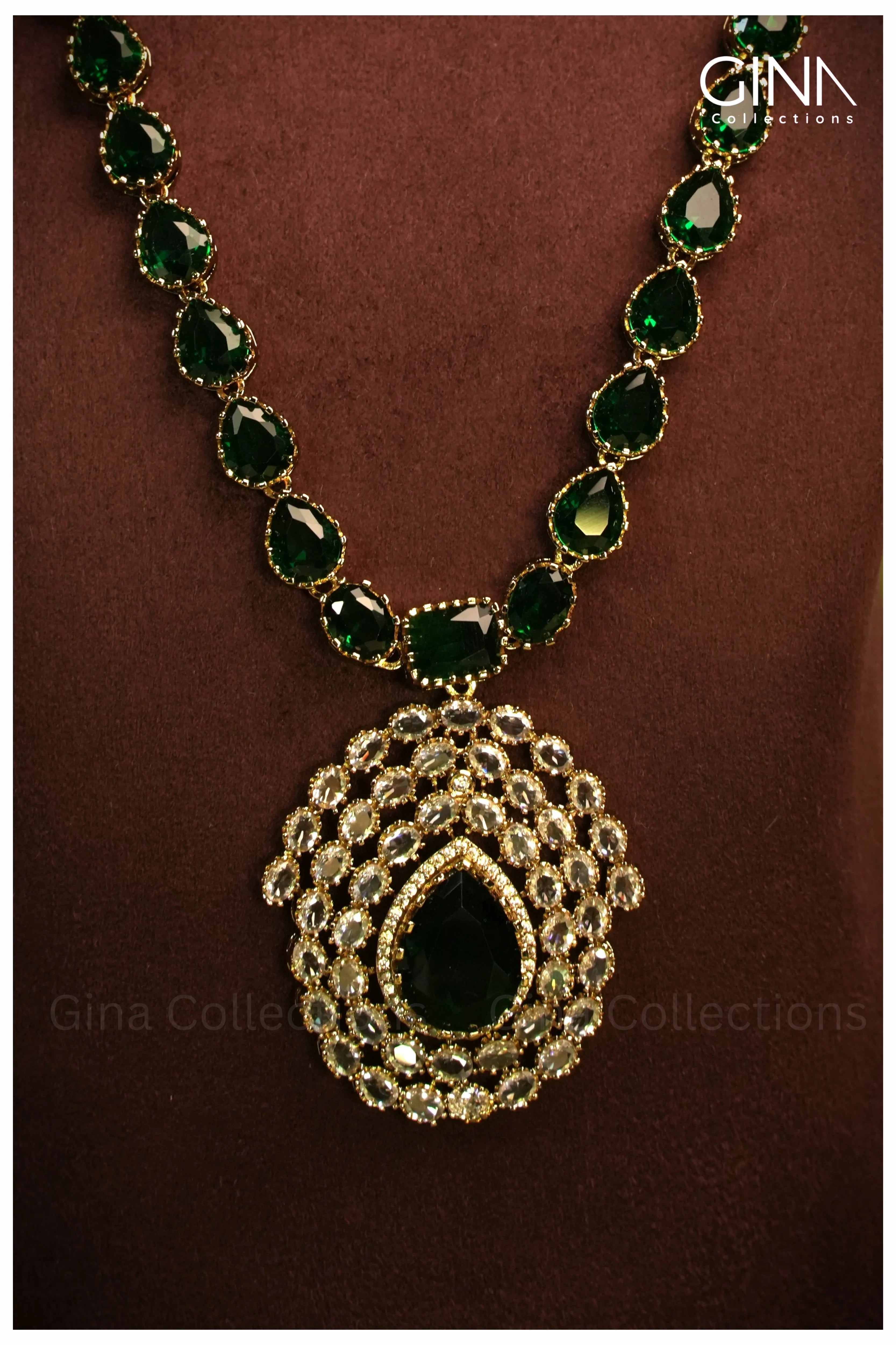 Graceful Victorian Emerald Haram