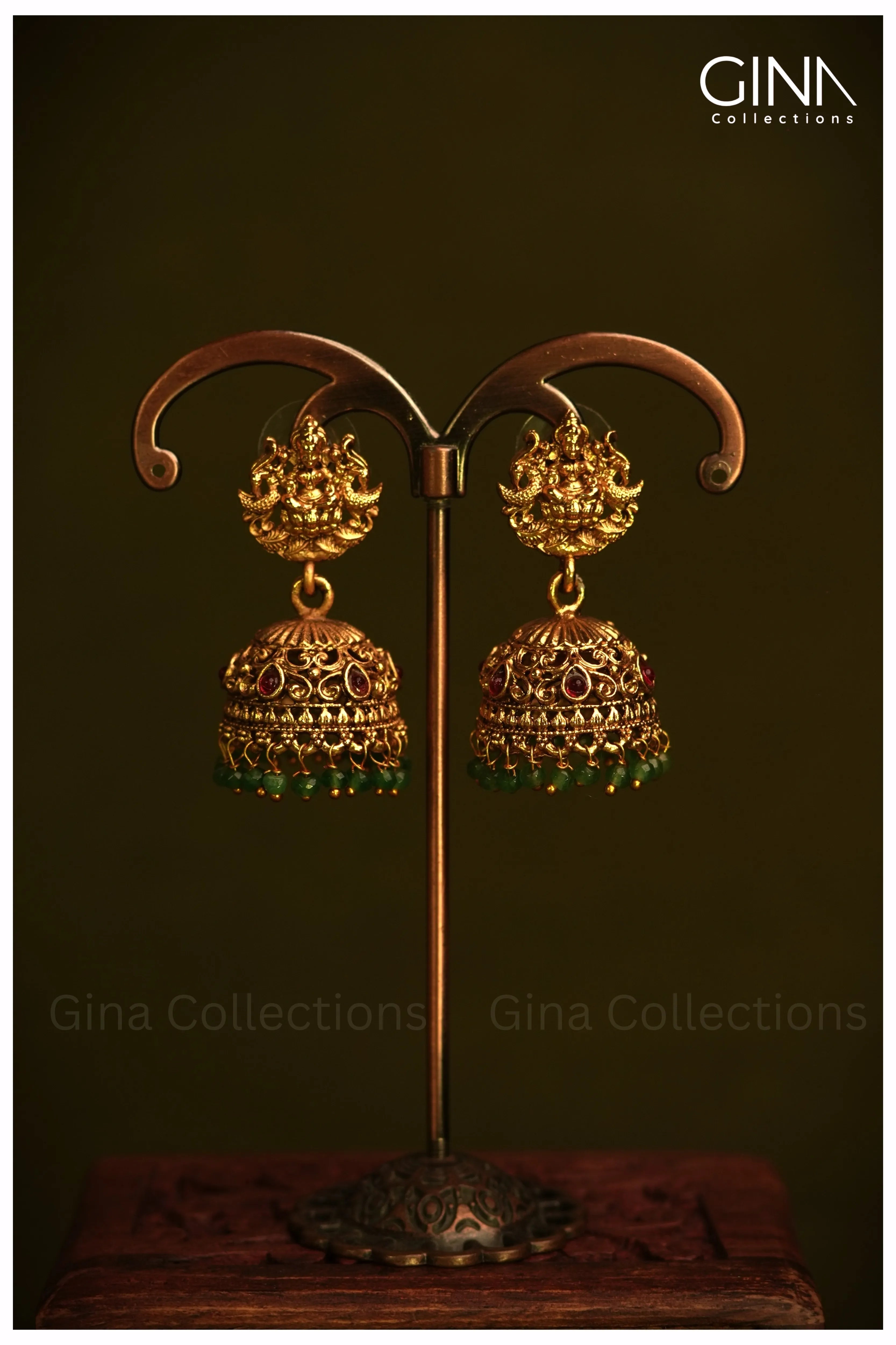 Lakshmi Big Pendant with Emeralds Haram