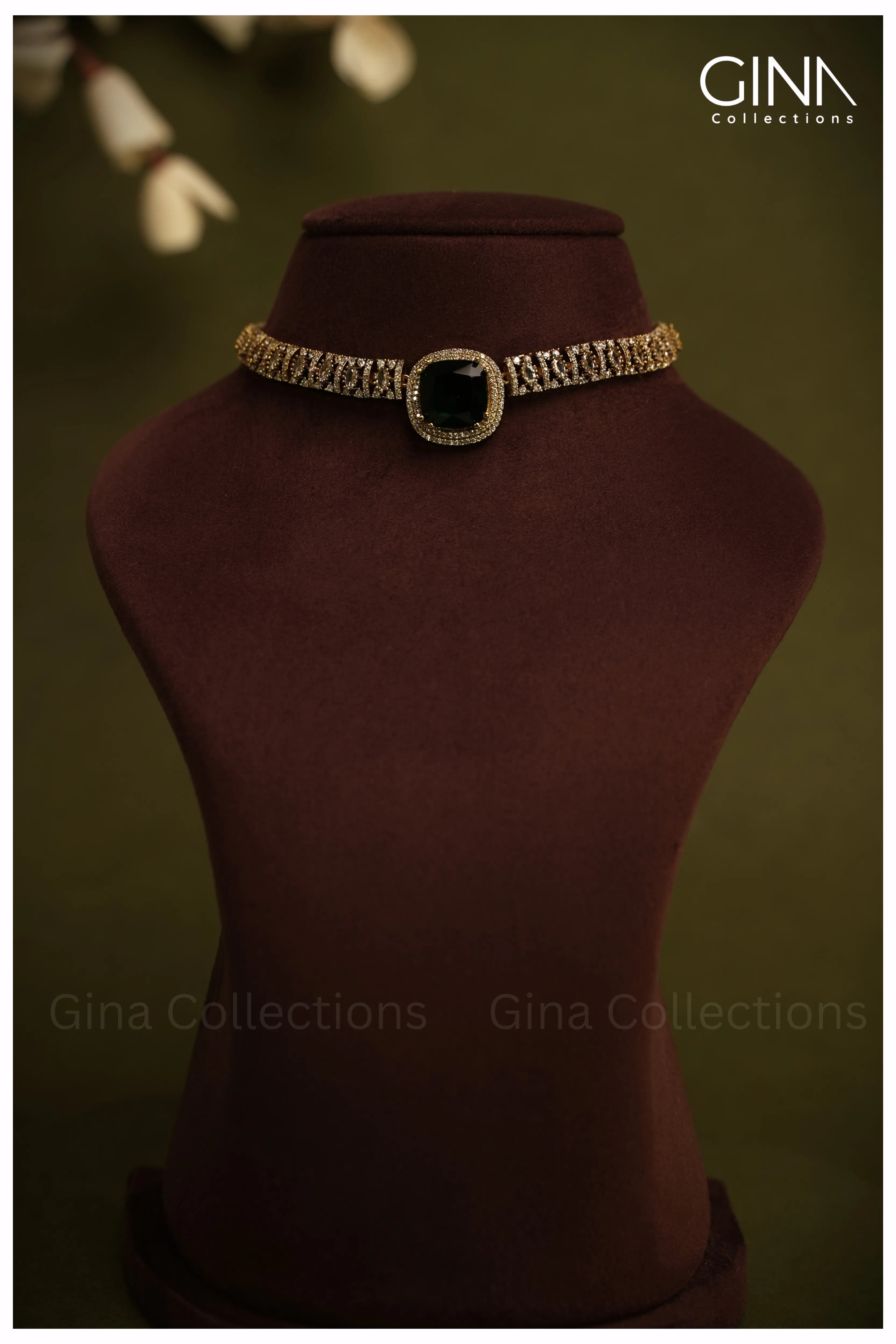Square Emerald Pendant-Choker Cum Necklace