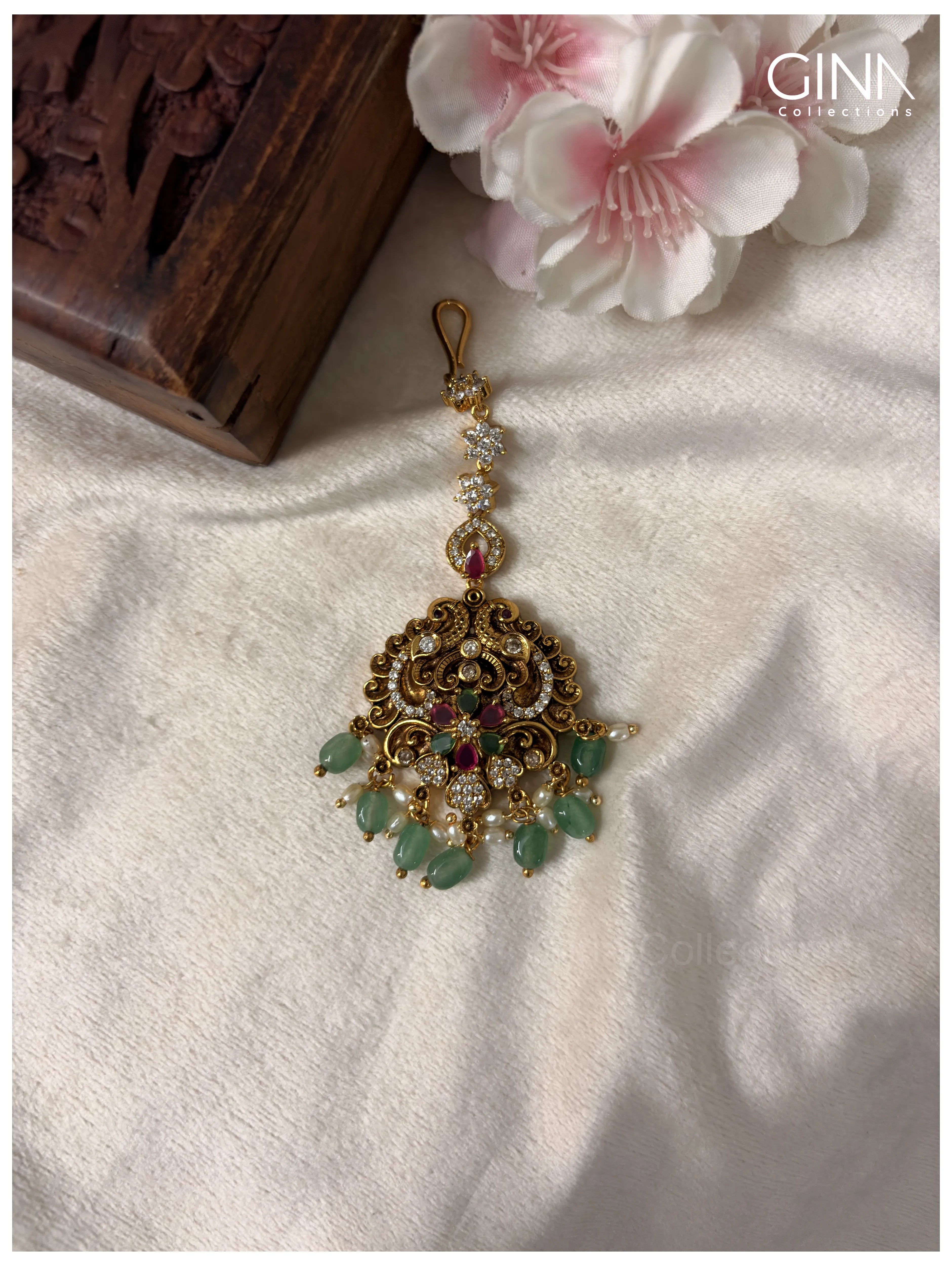Antique Lakshmi Mayuri Maan Tikka