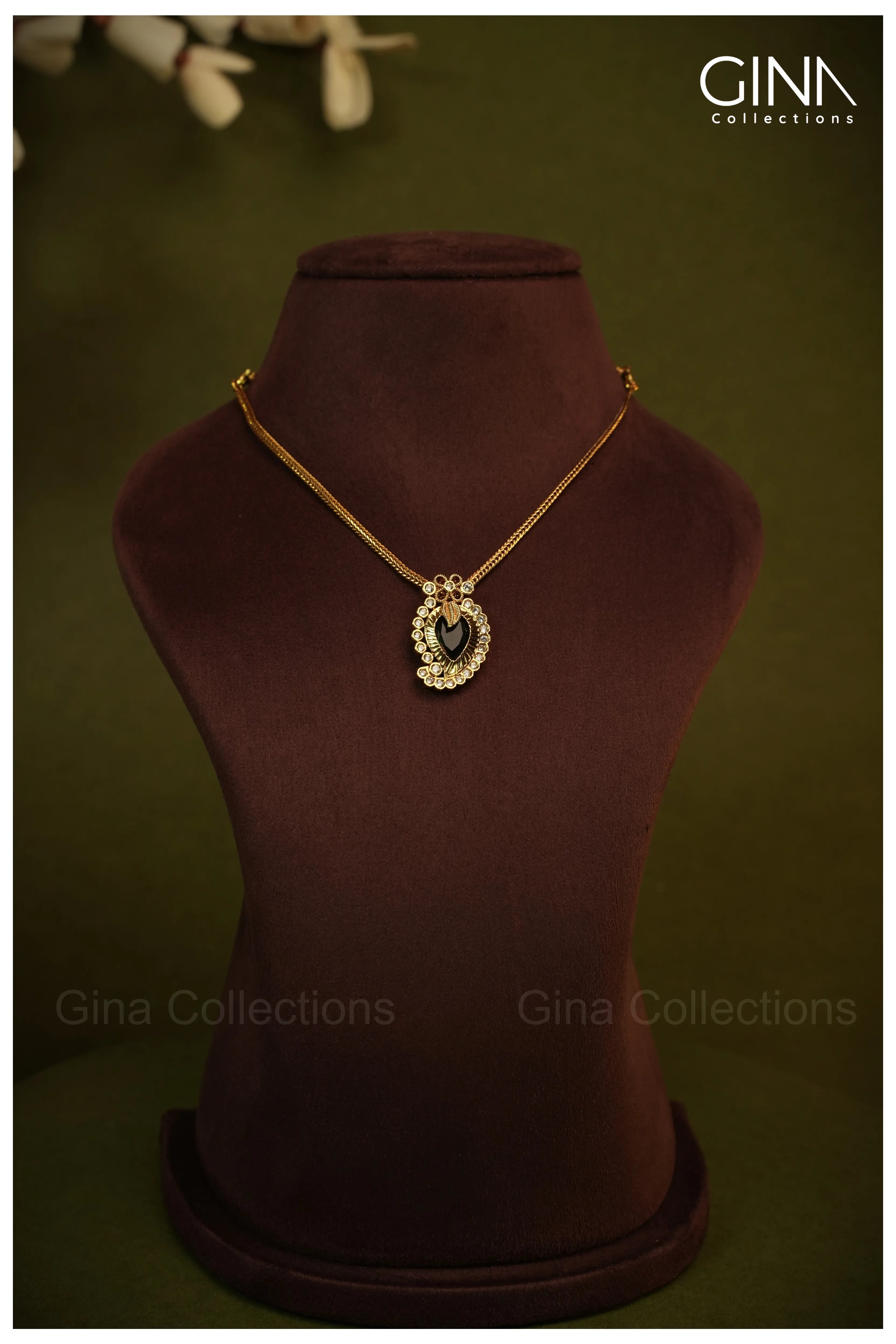 Emerald Mango Pendant & Chain