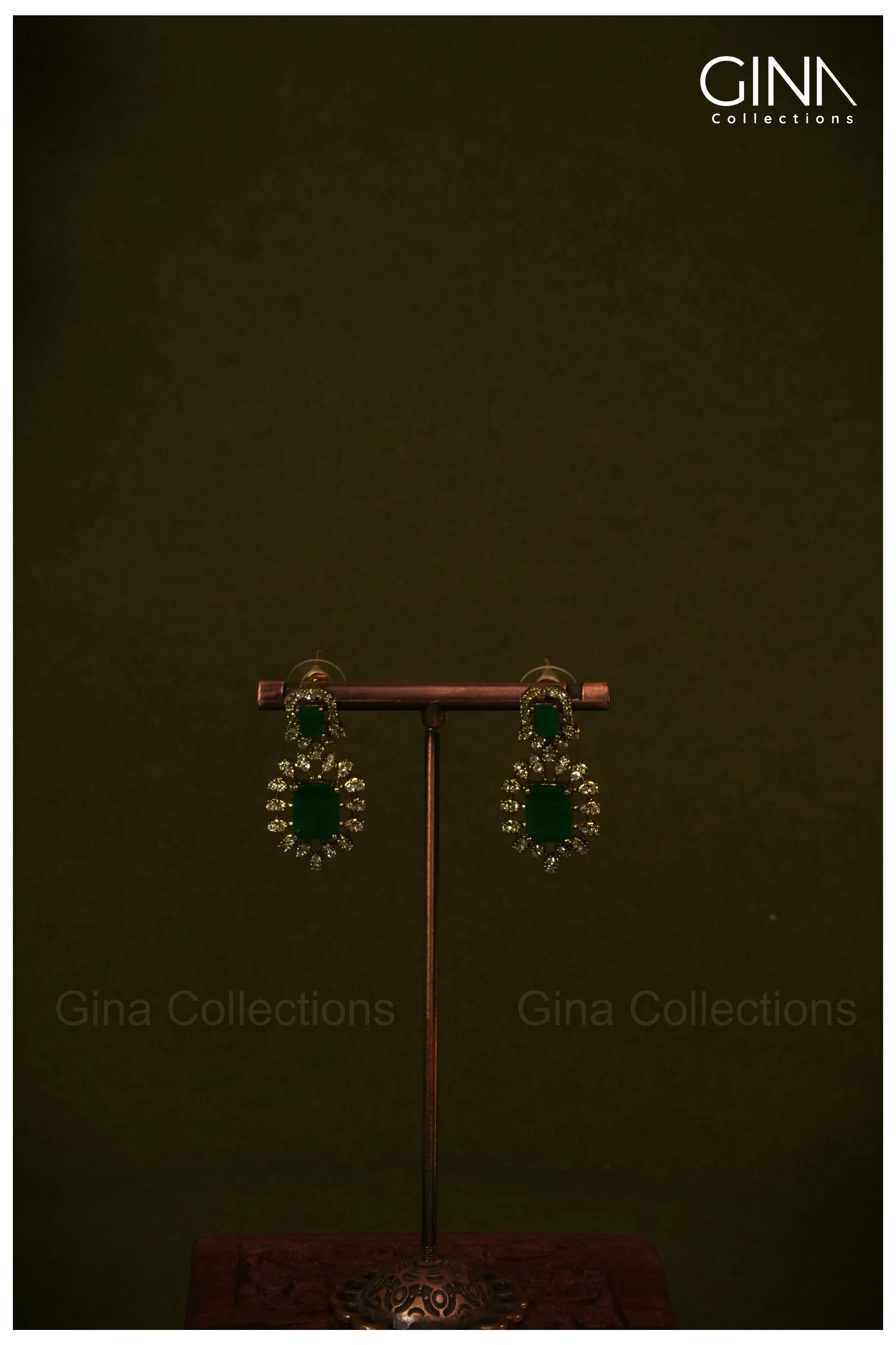 Elegant Emerald Hasli