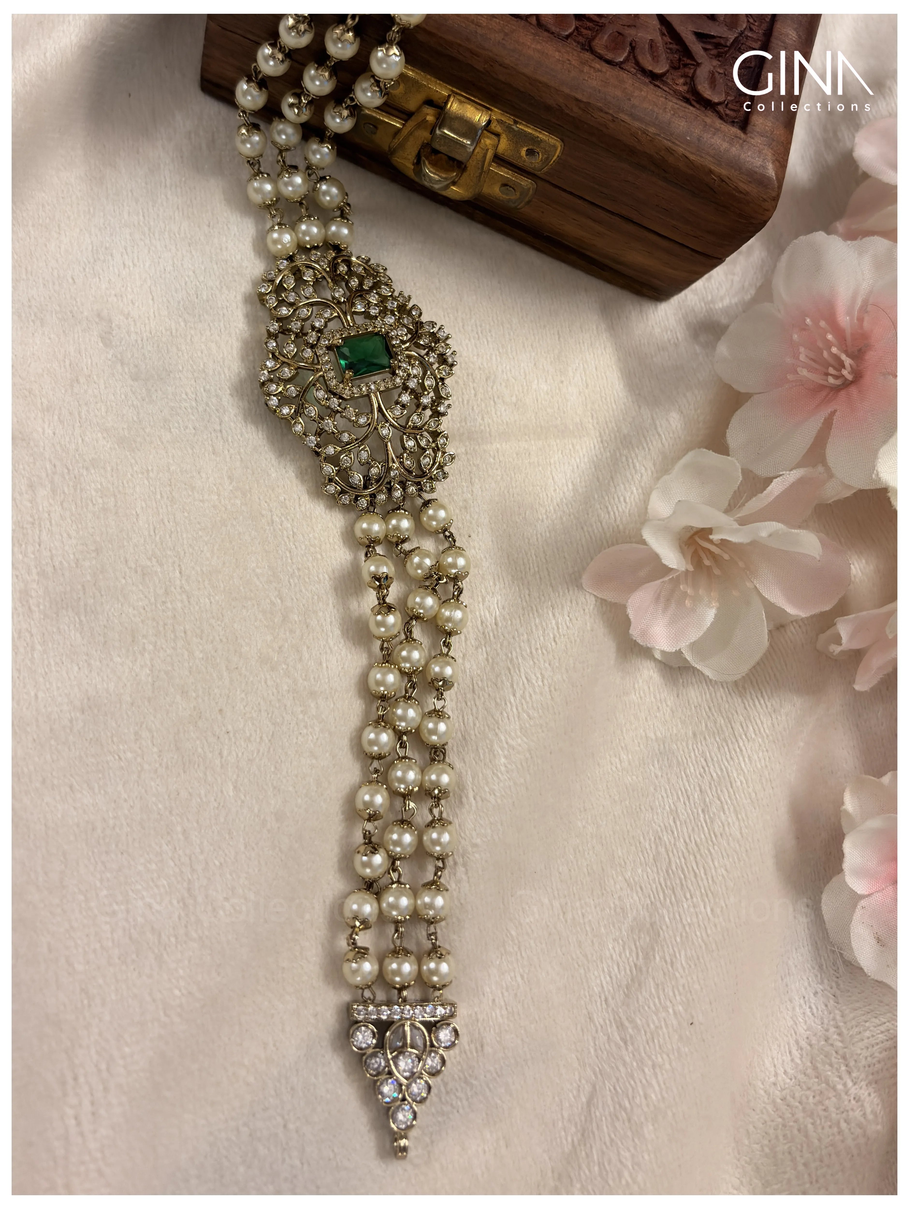 Three Layers Pearl Choker with Square Emerald Stone
