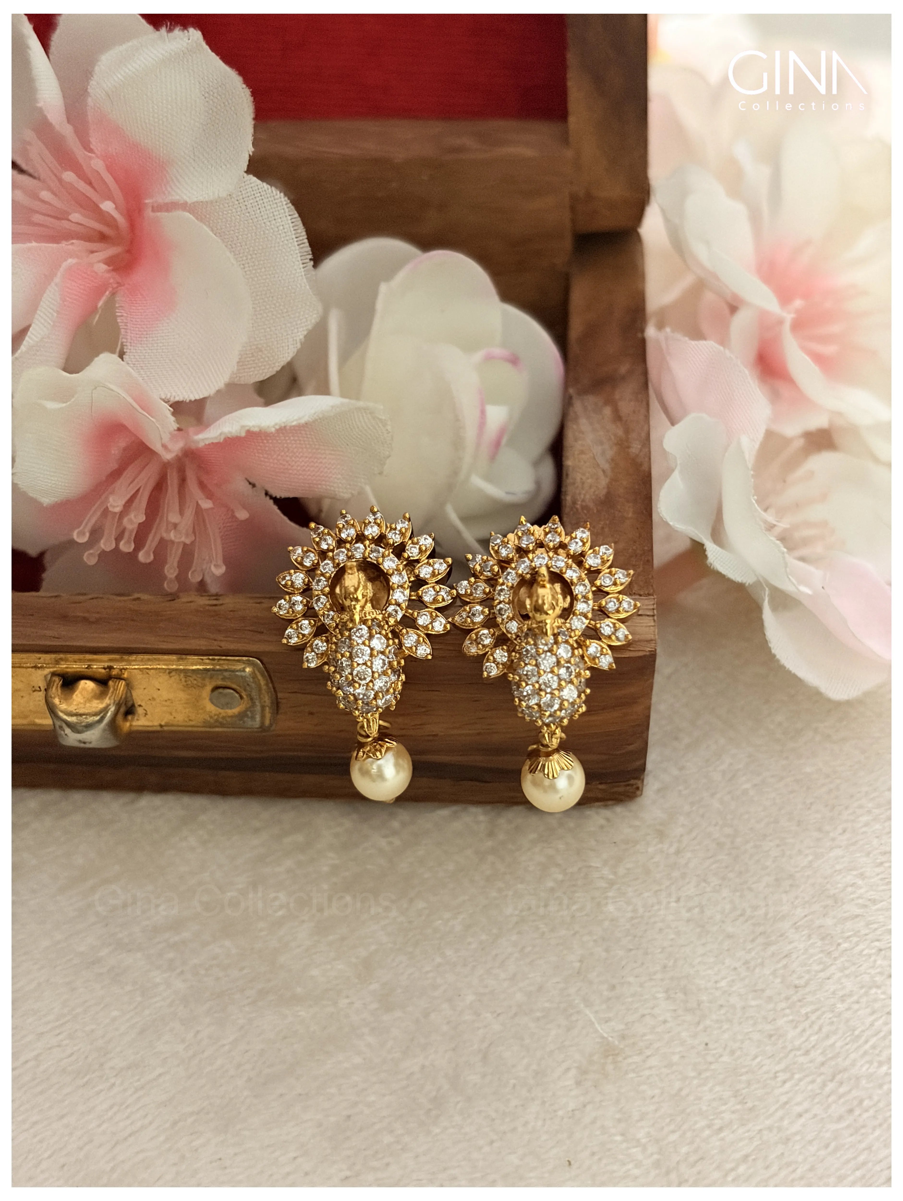 Peacock with Pearl Drops Stud