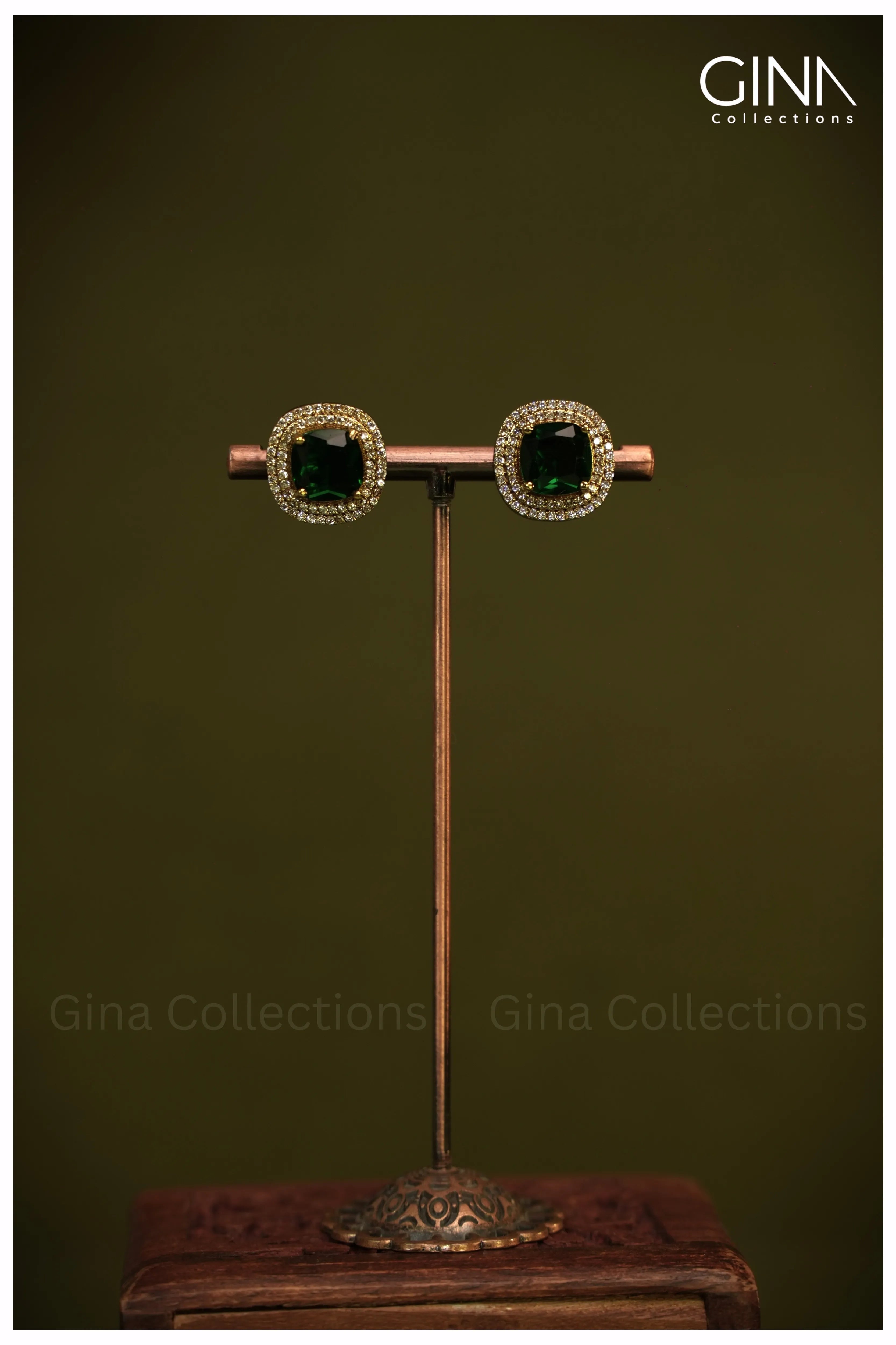 Square Emerald Pendant-Choker Cum Necklace