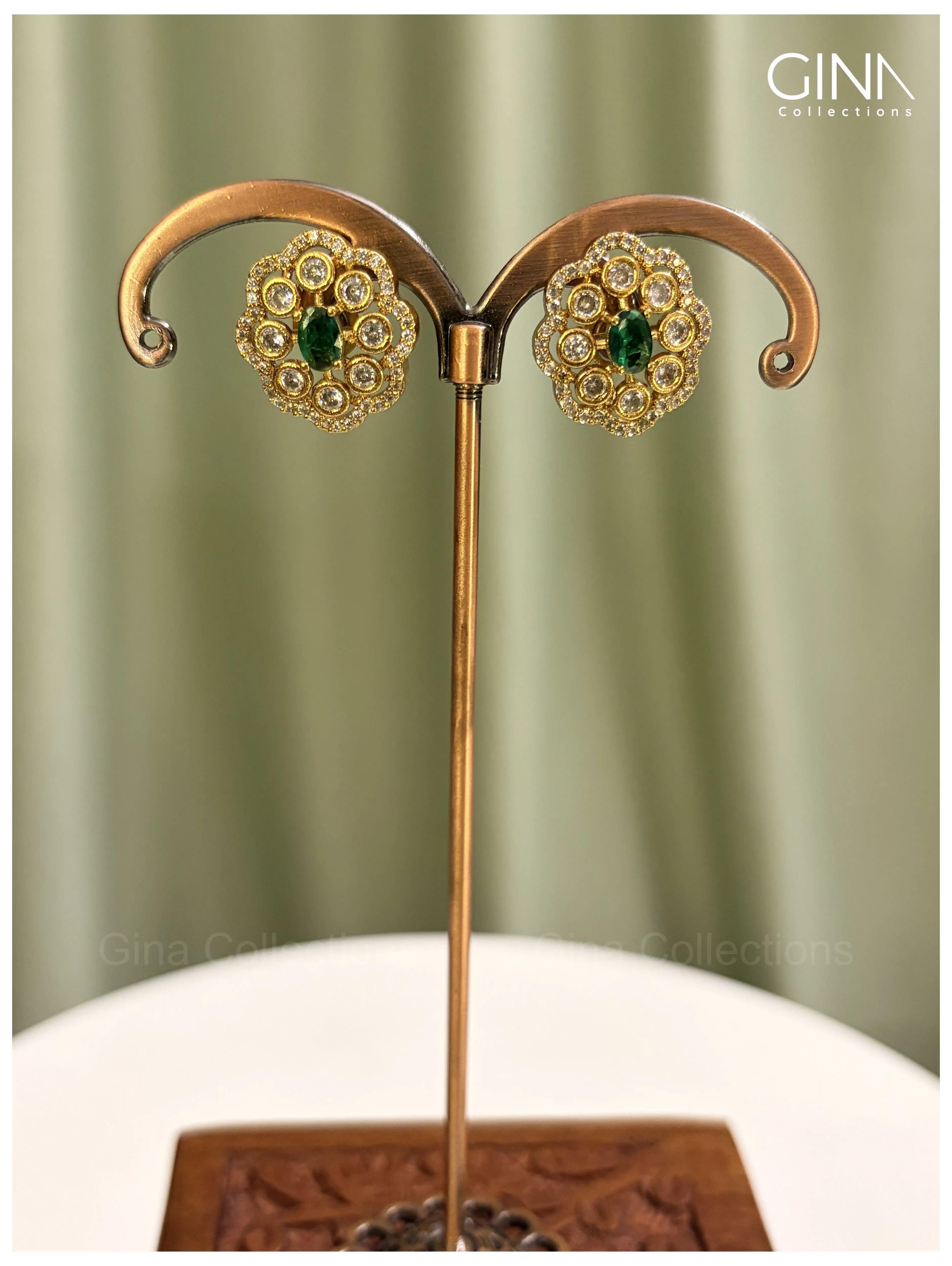 Emerald Swarnamallika Necklace