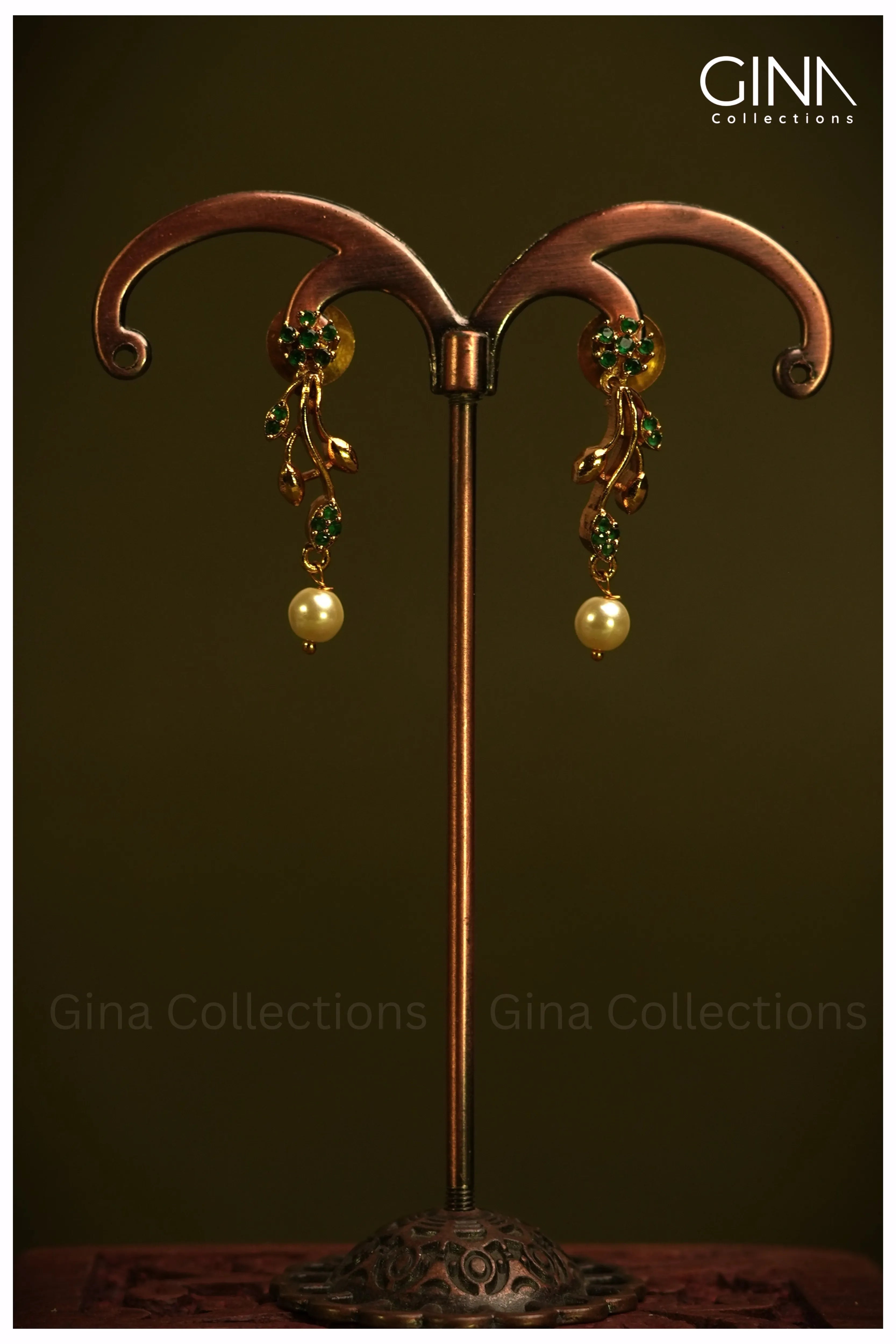 Emerald Floral Leaf AD Necklace